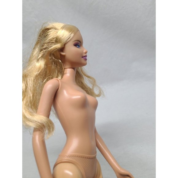 Barbie Island Princess Rosella Body Swapped - Picture 6 of 6